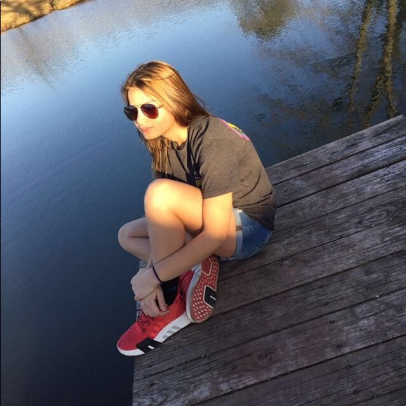 Meet your Posher, Peyton - Picture 1 of 1